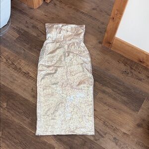 Chic Strapless Cream Dress